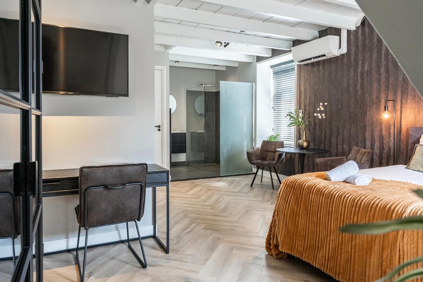 Stadsvilla Suite Willem 1 28m2 apartment met Airco no hotel Tilburg Buitenkant foto